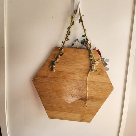 Hand painted Sign Honey Bees and Honey Please  on Bamboo *** HOST PICK++++ - Picture 2 of 2